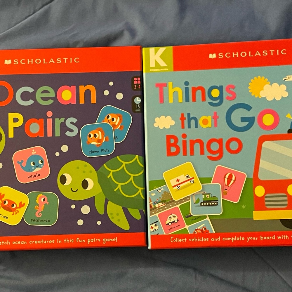 Scholastic Ocean Pairs & Things That Go Bingo Game Set - Red, Blue, Green